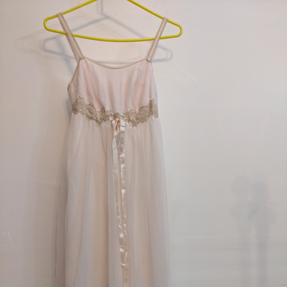 Vtg Van Roalte Light Pink Nightgown Sz 32 Nylon